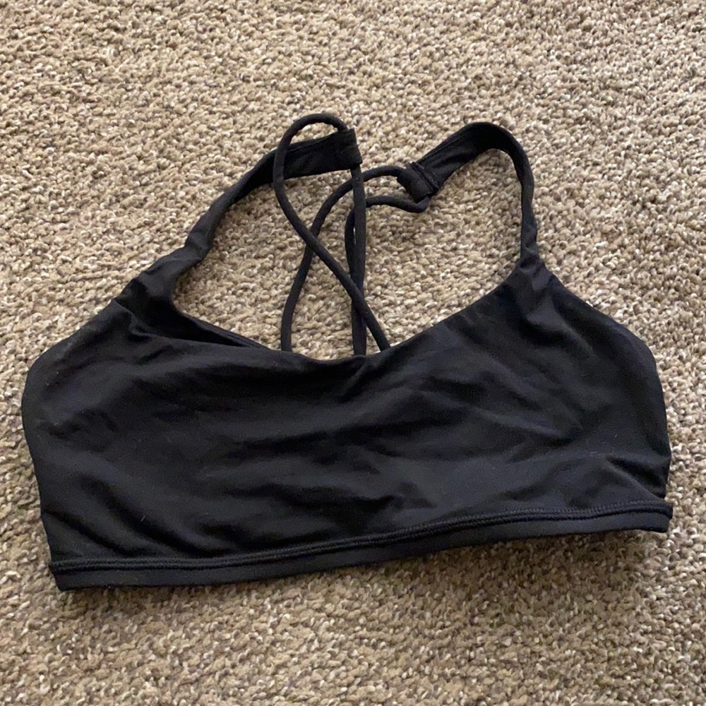 Lululemon sports bra